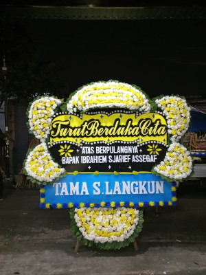 Papan Bunga Duka di FLORES TIMUR