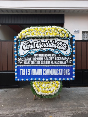 Papan Bunga Duka di FLORES TIMUR